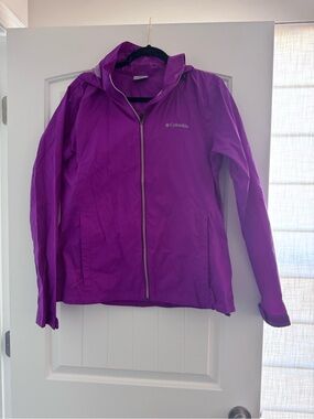 Columbia Women's Fuchsia Hooded Jacket